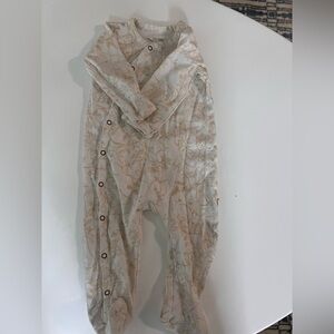 Red caribou jungle footie